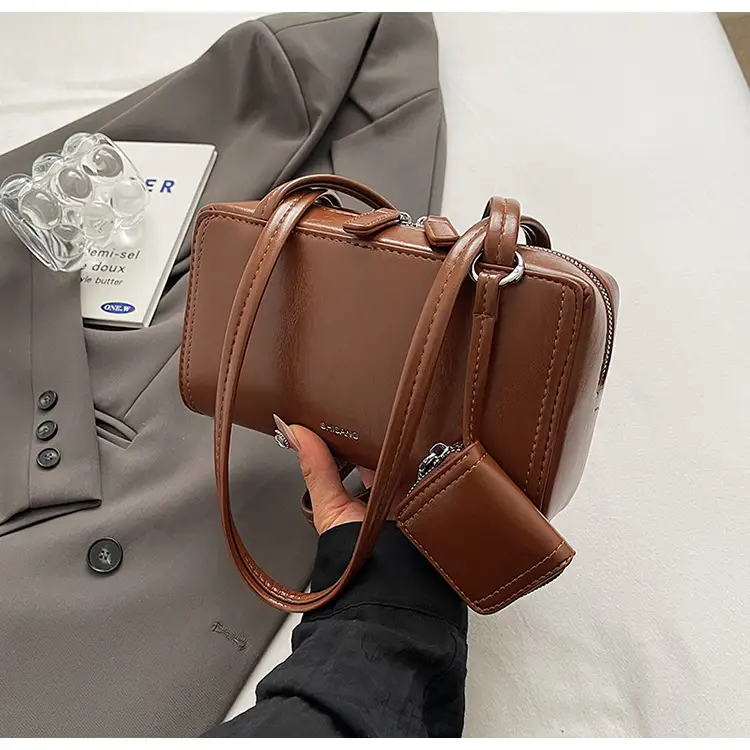 Vintage Style Small Handbag for Women Brown 2026 — feature 47
