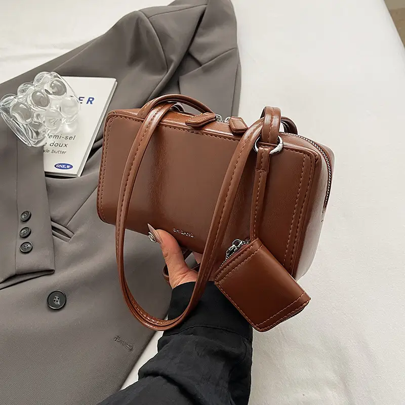 Vintage Style Small Handbag for Women Brown 2026 - Image 4