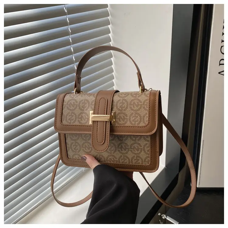 Retro Contrast Shoulder Bag for Women 2025 Spring — feature 11