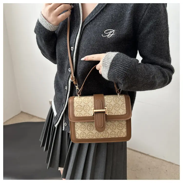 Retro Contrast Shoulder Bag for Women 2025 Spring — feature 15