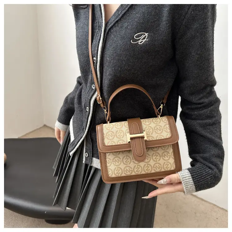 Retro Contrast Shoulder Bag for Women 2025 Spring — feature 16