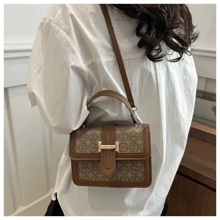 Retro Contrast Shoulder Bag for Women 2025 Spring — feature 23