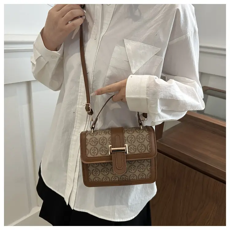 Retro Contrast Shoulder Bag for Women 2025 Spring — feature 24