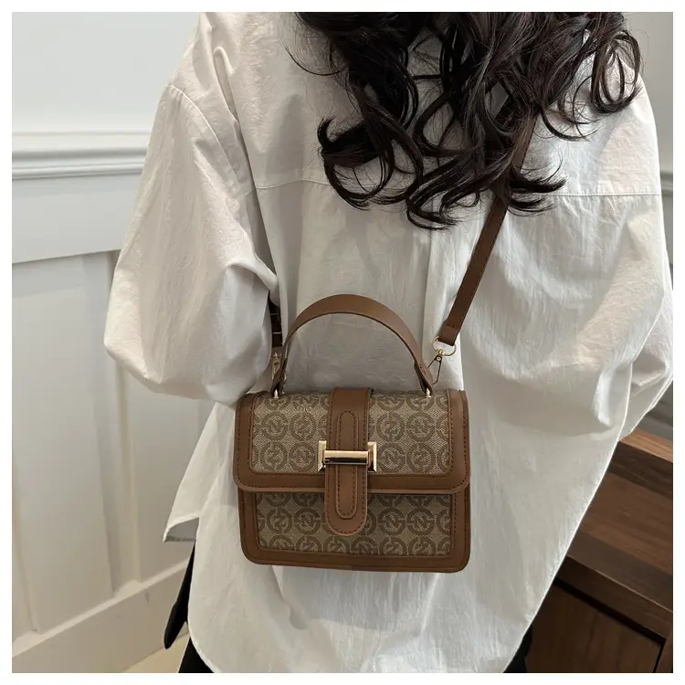 Retro Contrast Shoulder Bag for Women 2025 Spring — feature 28