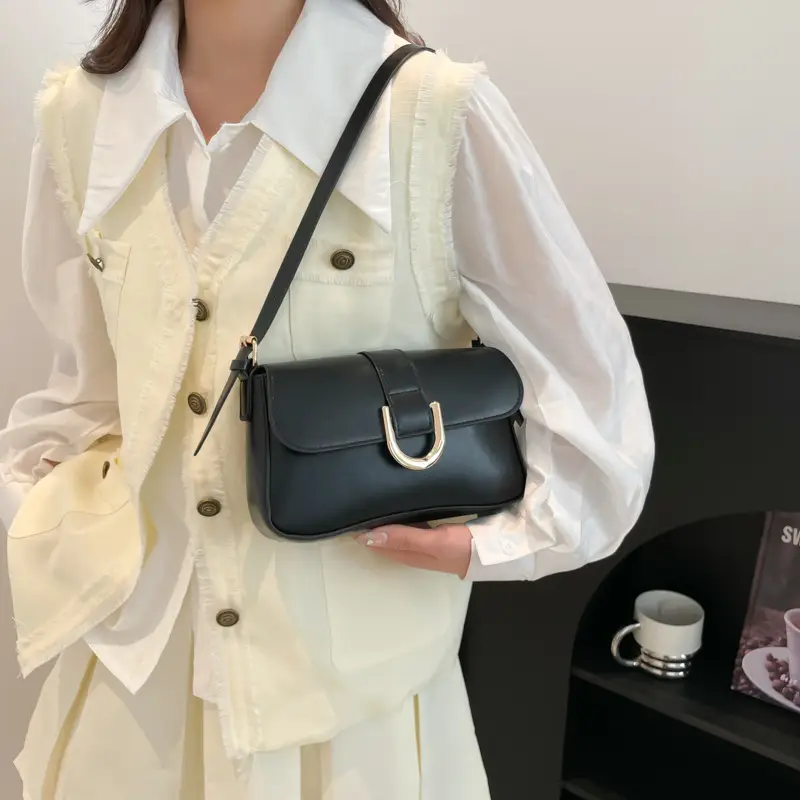 Red Korean Style Crossbody Bag for Women - Image 6