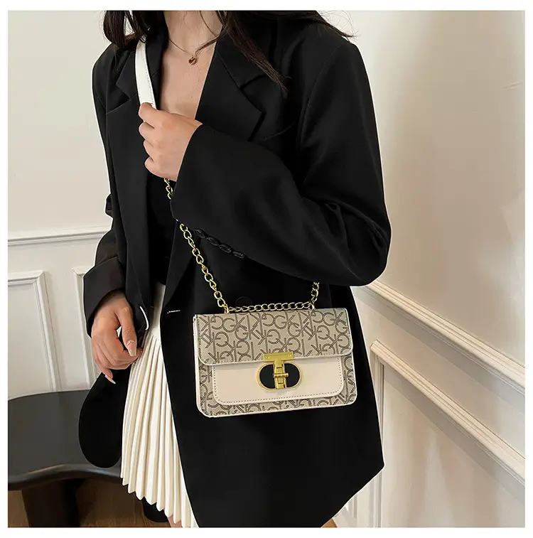 Women Vintage Chain Shoulder Bag Brown Gold 2025 — feature 15