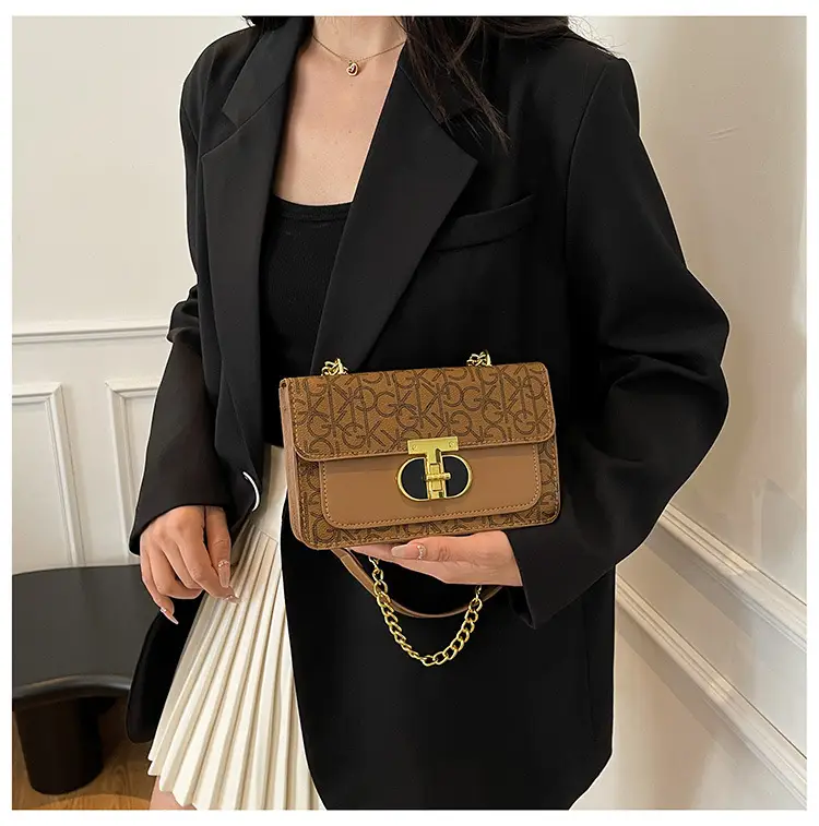Women Vintage Chain Shoulder Bag Brown Gold 2025 — feature 19