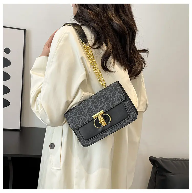 Women Vintage Chain Shoulder Bag Brown Gold 2025 — feature 23