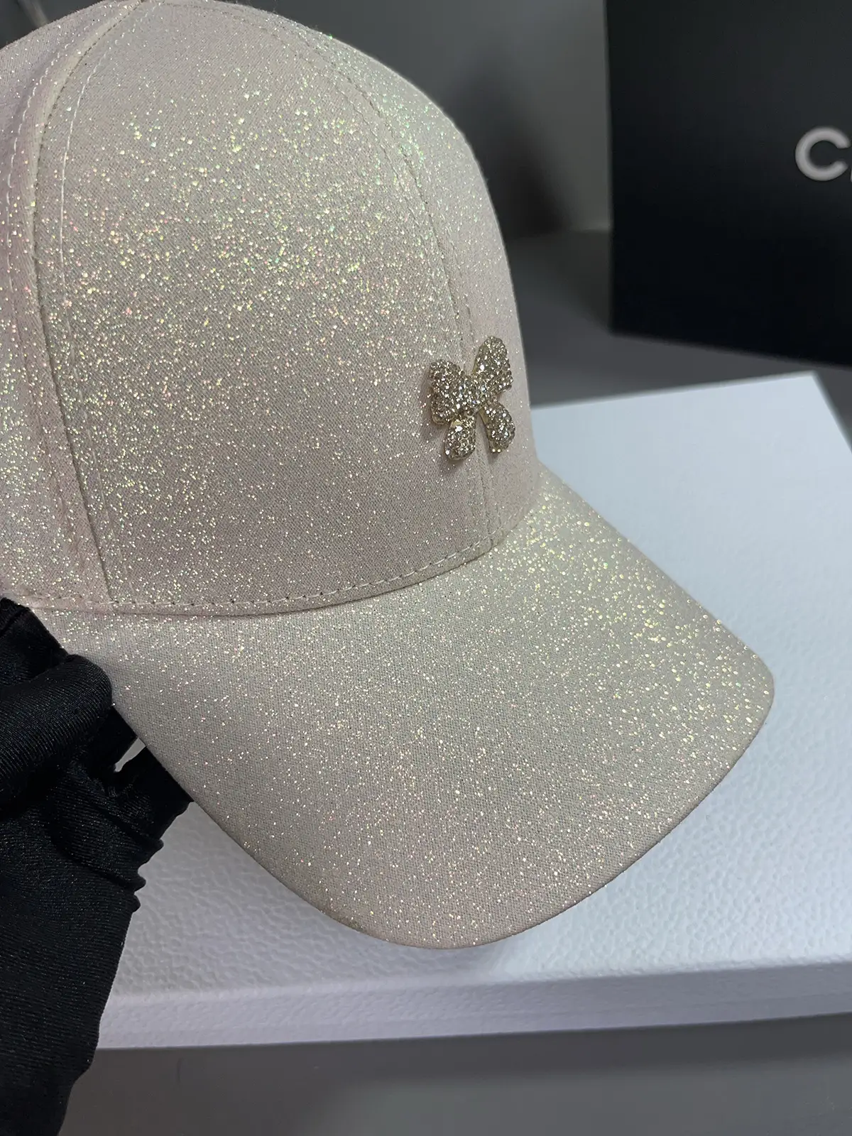 Korean Style Sequin Bow Baseball Cap — feature 11