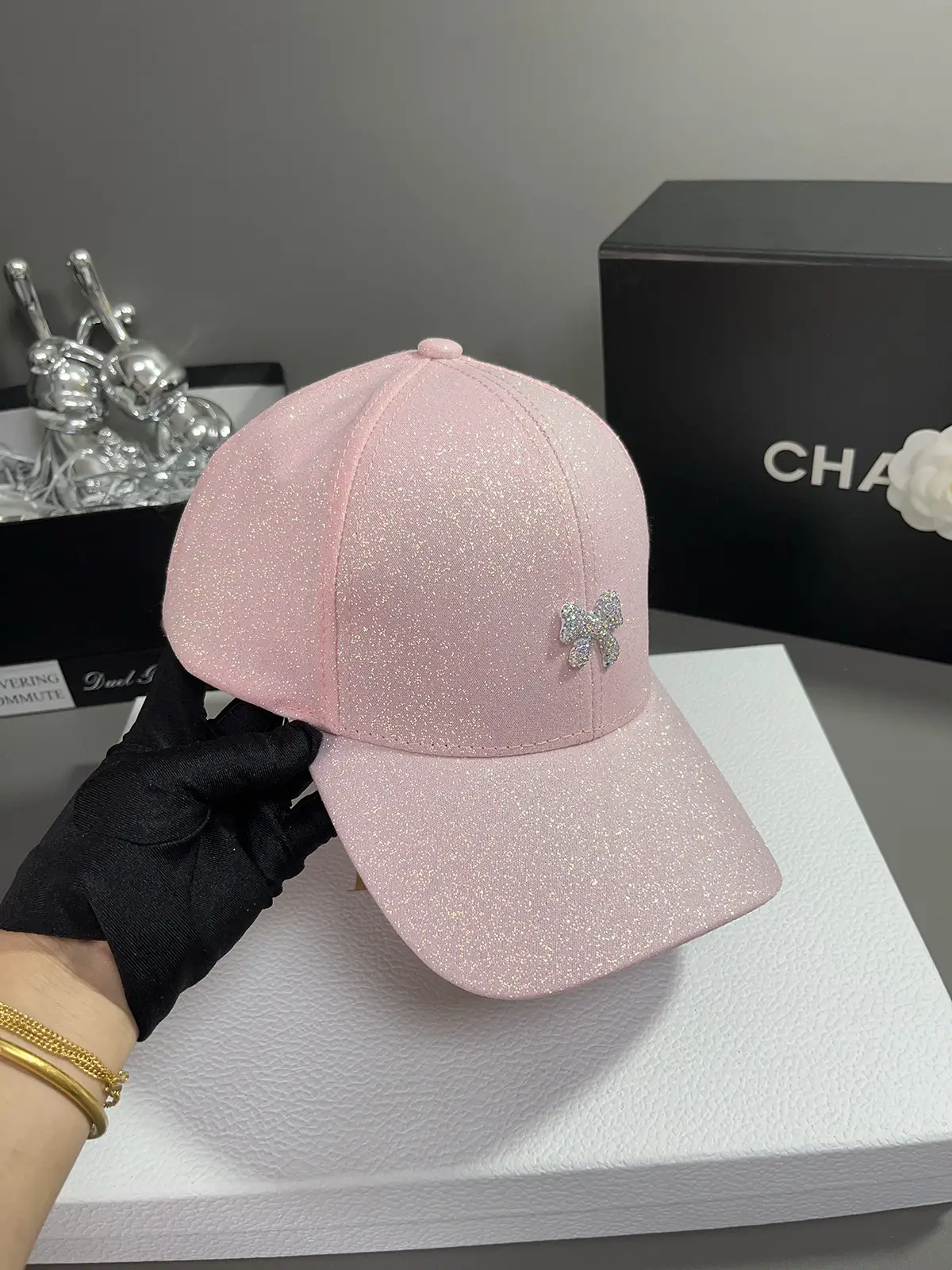 Korean Style Sequin Bow Baseball Cap — feature 3