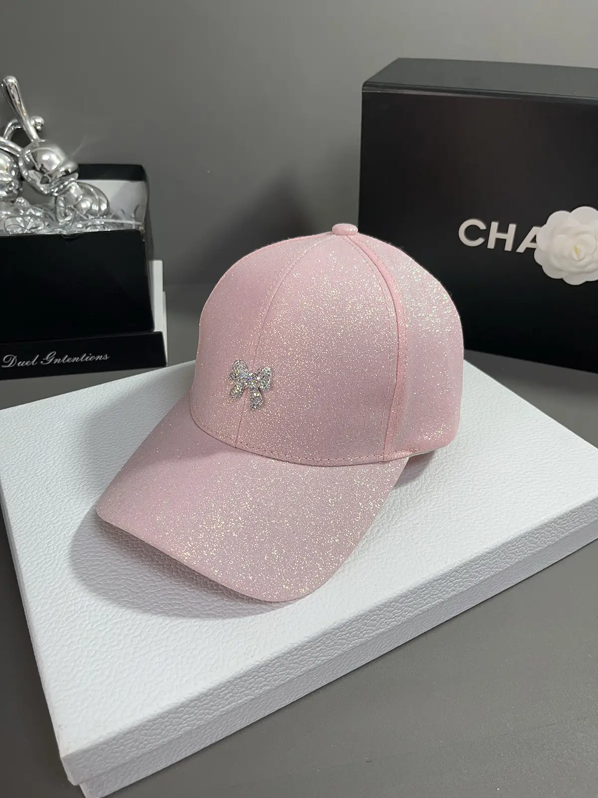 Korean Style Sequin Bow Baseball Cap — feature 4