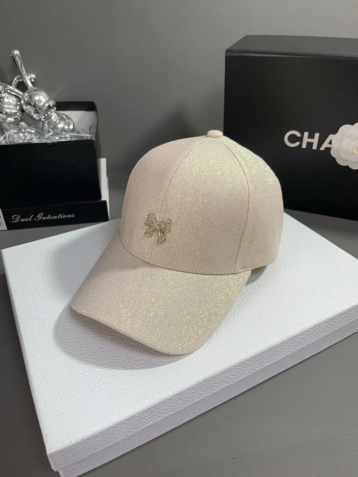 Korean Style Sequin Bow Baseball Cap — feature 5