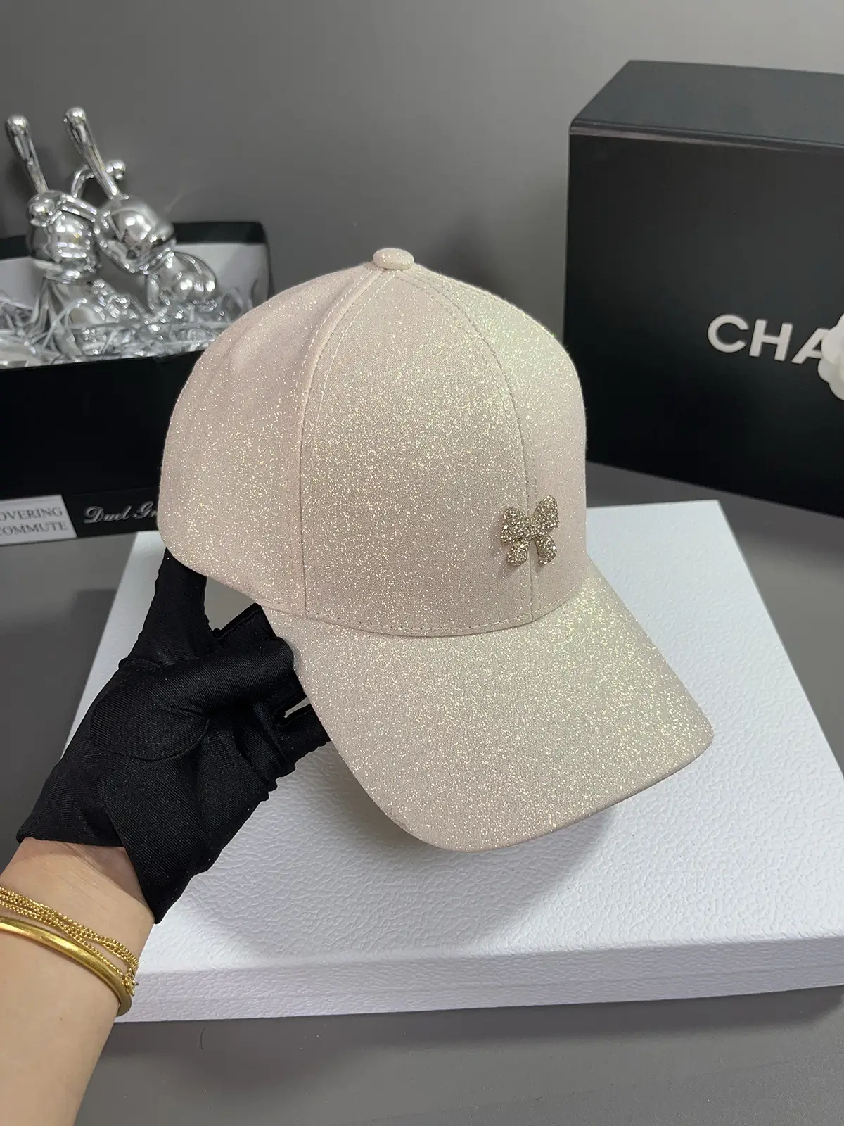 Korean Style Sequin Bow Baseball Cap — feature 7