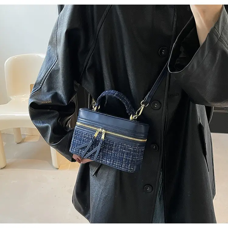 Women Woolen Crossbody Bag Blue Gold Zipper — feature 12