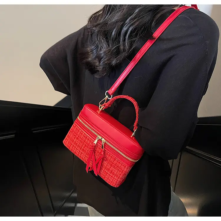 Women Woolen Crossbody Bag Blue Gold Zipper — feature 15