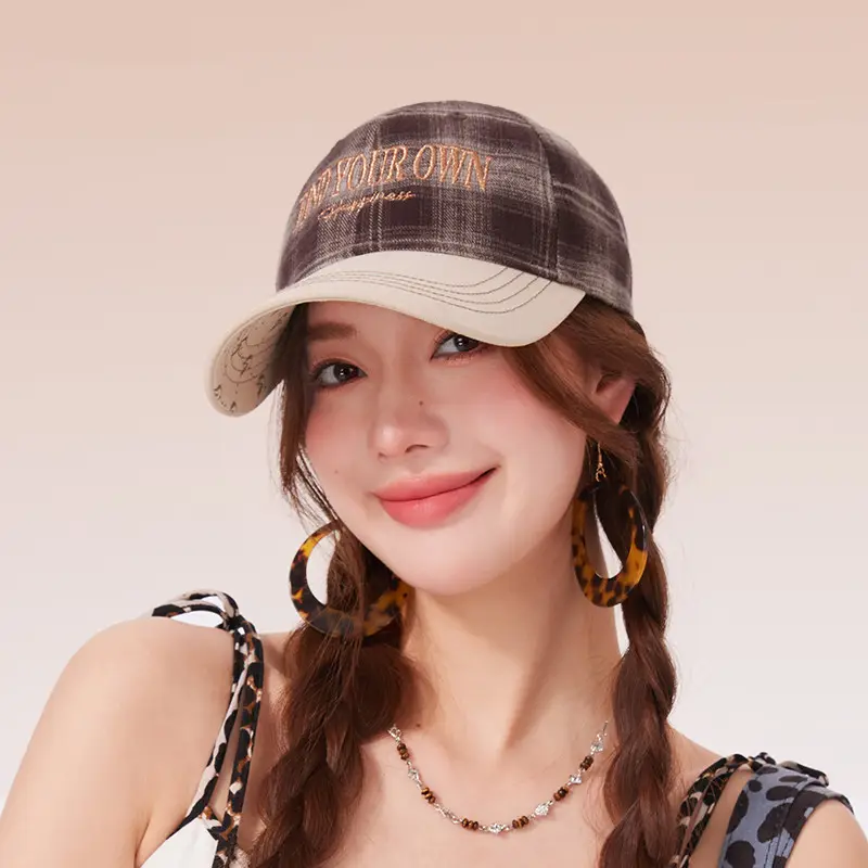 Women's Korean Embroidered Plaid Baseball Cap - Image 7
