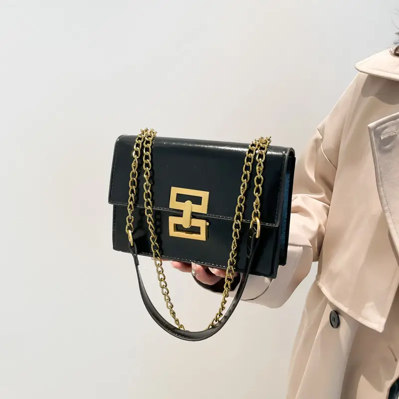2026 Red GG Logo Shoulder Bag for Women - Image 5
