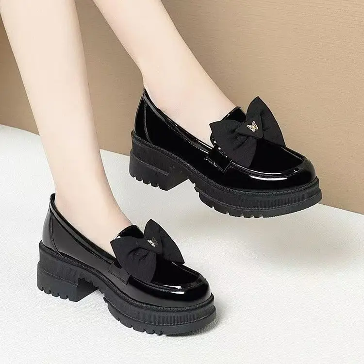 2025 Spring New Loafers Patent Leather Bow Single-layer Shoes Women's Thick Heel Thick-soled British Style Joker Small Leather Shoes — feature 3
