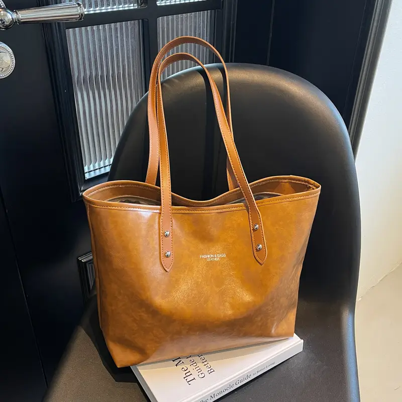 Women's Red Oil Leather Tote Bag Large Capacity 2025 - Image 5