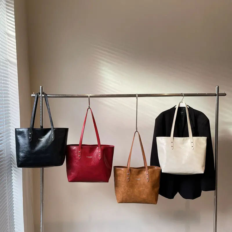Women's Red Oil Leather Tote Bag Large Capacity 2025 - Image 6