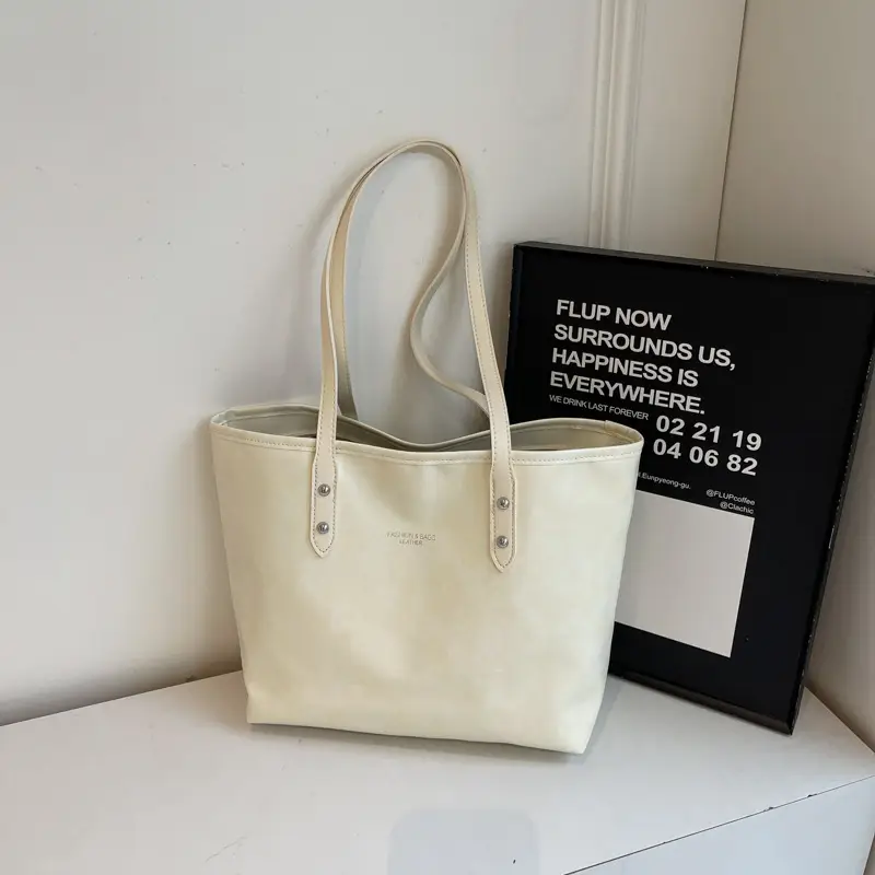 Women's Red Oil Leather Tote Bag Large Capacity 2025 - Image 3