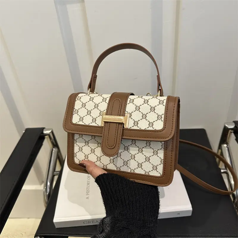 Women Retro Printed Shoulder Bag Brown White - Image 4