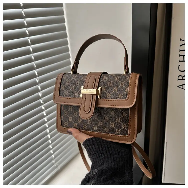 Women Retro Printed Shoulder Bag Brown White — feature 12