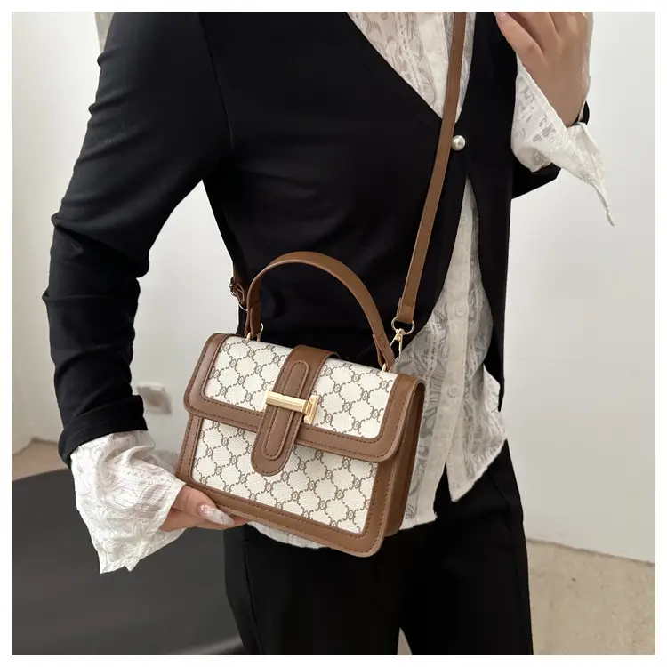 Women Retro Printed Shoulder Bag Brown White — feature 18