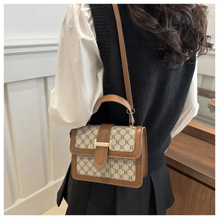 Women Retro Printed Shoulder Bag Brown White — feature 21
