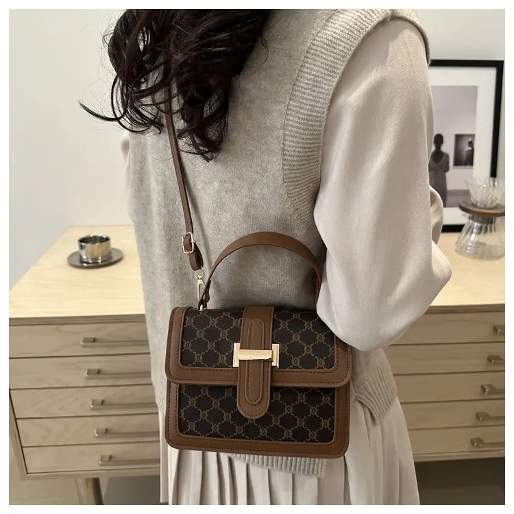 Women Retro Printed Shoulder Bag Brown White — feature 30