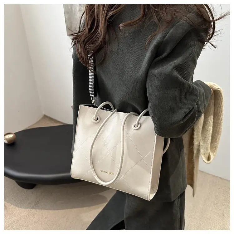 Women's Brown Crossbody Bag with Houndstooth Strap — feature 10