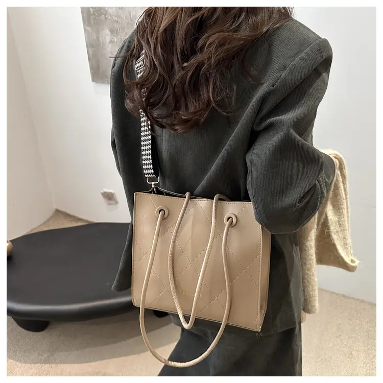 Women's Brown Crossbody Bag with Houndstooth Strap — feature 11
