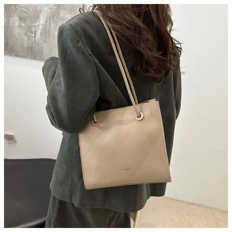 Women's Brown Crossbody Bag with Houndstooth Strap — feature 12
