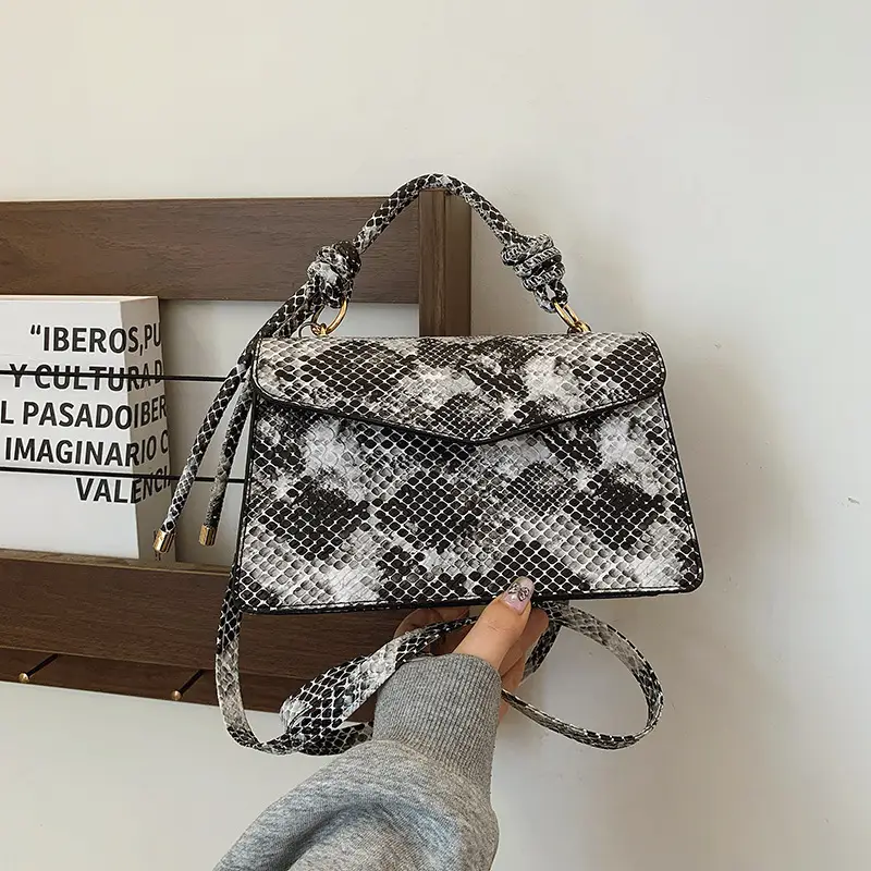 2025 Spring Snake Print Shoulder Bag Women - Image 6