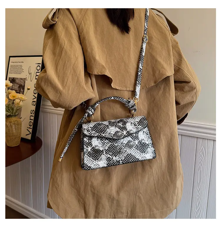 2025 Spring Snake Print Shoulder Bag Women — feature 18