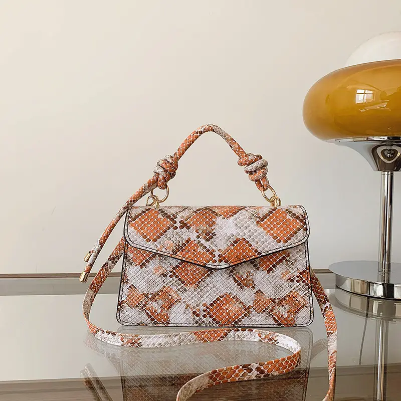 2025 Spring Snake Print Shoulder Bag Women - Image 3