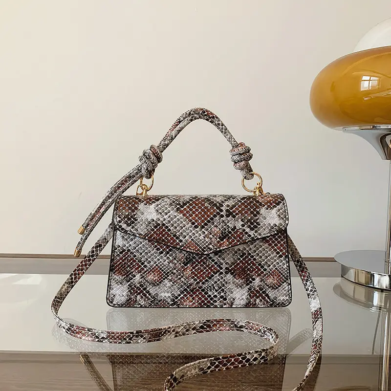 2025 Spring Snake Print Shoulder Bag Women - Image 4