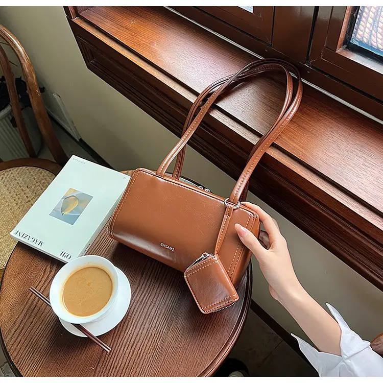 Women's 1-Piece Leather Shoulder Bag Beige 2025 Spring Summer — feature 33