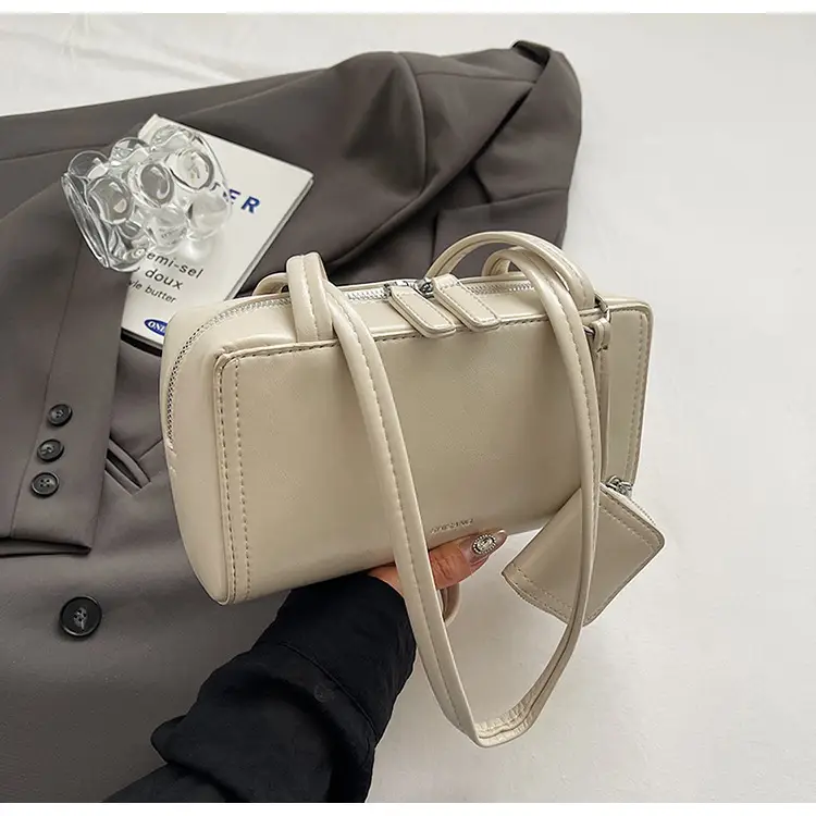 Women's 1-Piece Leather Shoulder Bag Beige 2025 Spring Summer — feature 39