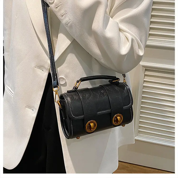Black Leather Shoulder Crossbody Bag for Women Spring Summer 2026 — feature 15