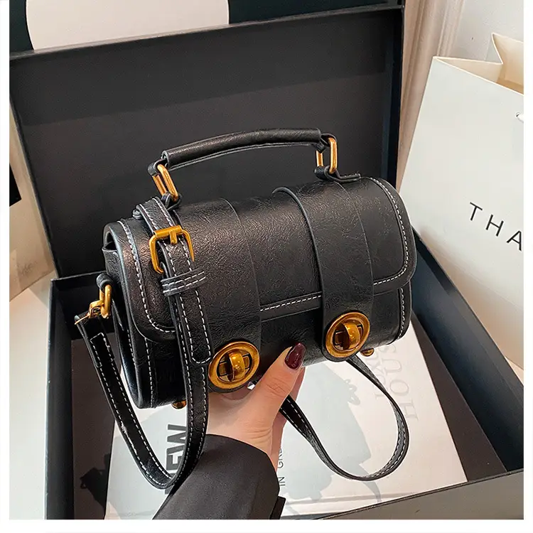 Black Leather Shoulder Crossbody Bag for Women Spring Summer 2026 — feature 9