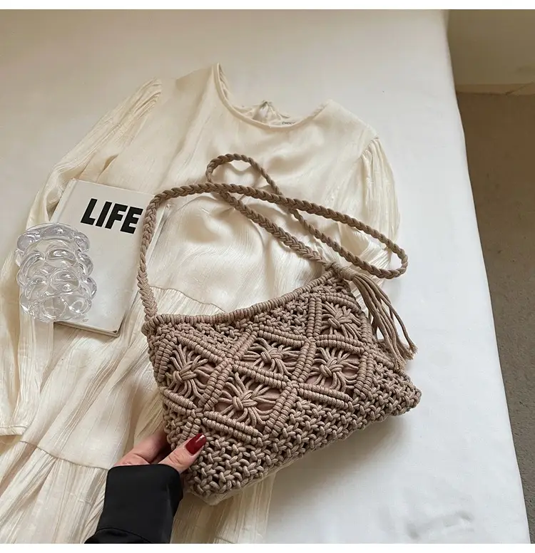 Black Woven Crossbody Tote Bag for Women 2025 — feature 32