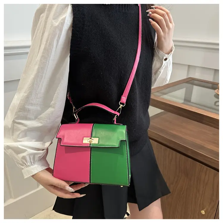 Black Leather Shoulder Bag with Gold Clasp 2025 — feature 13