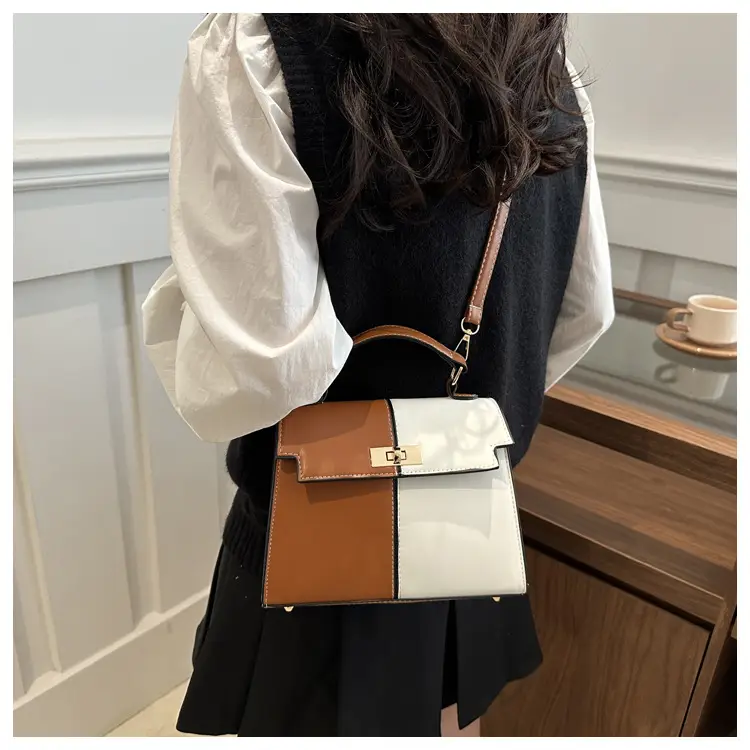 Black Leather Shoulder Bag with Gold Clasp 2025 — feature 15