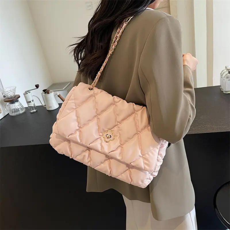 Ringed Chain Bag Women's 2025 New Fashionable Summer Fashion Popular Shoulder Bag Large Capacity Commuter Tote Bag - Image 6