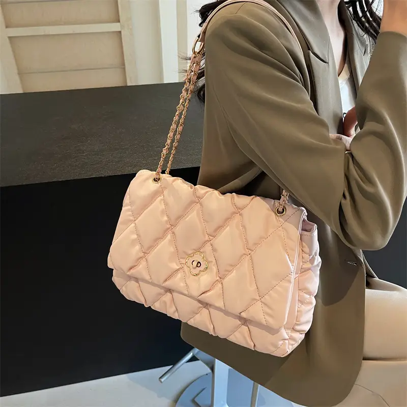 Ringed Chain Bag Women's 2025 New Fashionable Summer Fashion Popular Shoulder Bag Large Capacity Commuter Tote Bag - Image 8