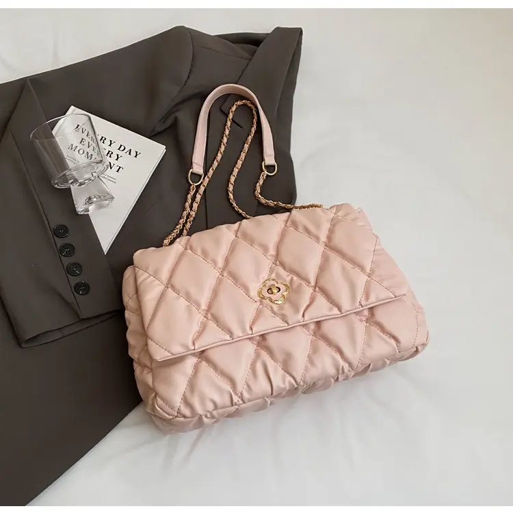 Ringed Chain Bag Women's 2025 New Fashionable Summer Fashion Popular Shoulder Bag Large Capacity Commuter Tote Bag - Image 2