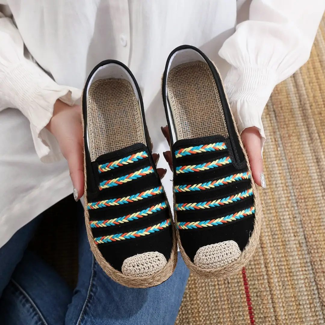 Spring and Autumn New Old Beijing Cloth Shoes Women's Cloth Shoes Linen Embroidered Ethnic-style Non-slip Breathable Slip-on Fisherman Shoes