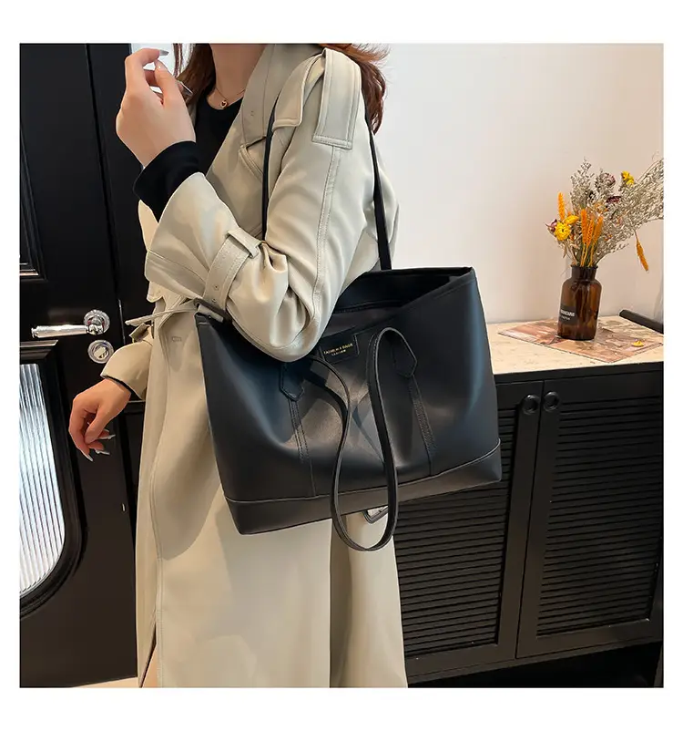 2025 Retro Korean Style Women's Leather Tote Bags — feature 12