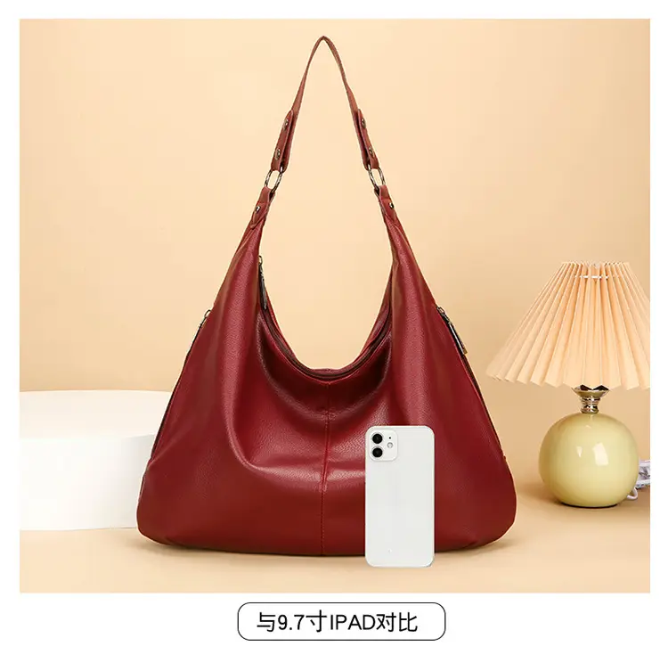 Women's Black Leather Armpit Bag Large Capacity Commuting — feature 11
